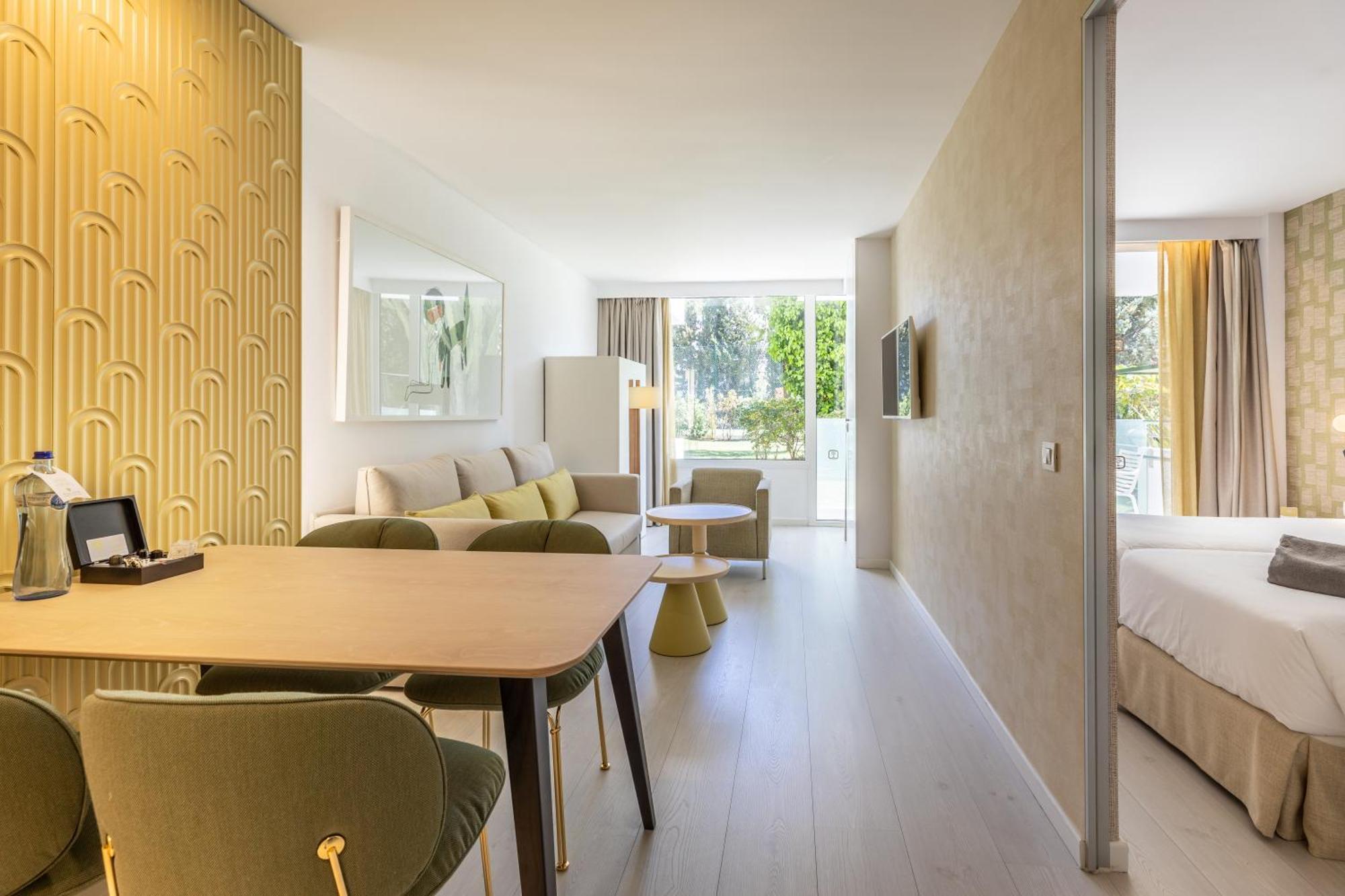 Illa D'or & Club Apts 4* Sup 4* Port de Pollenca
